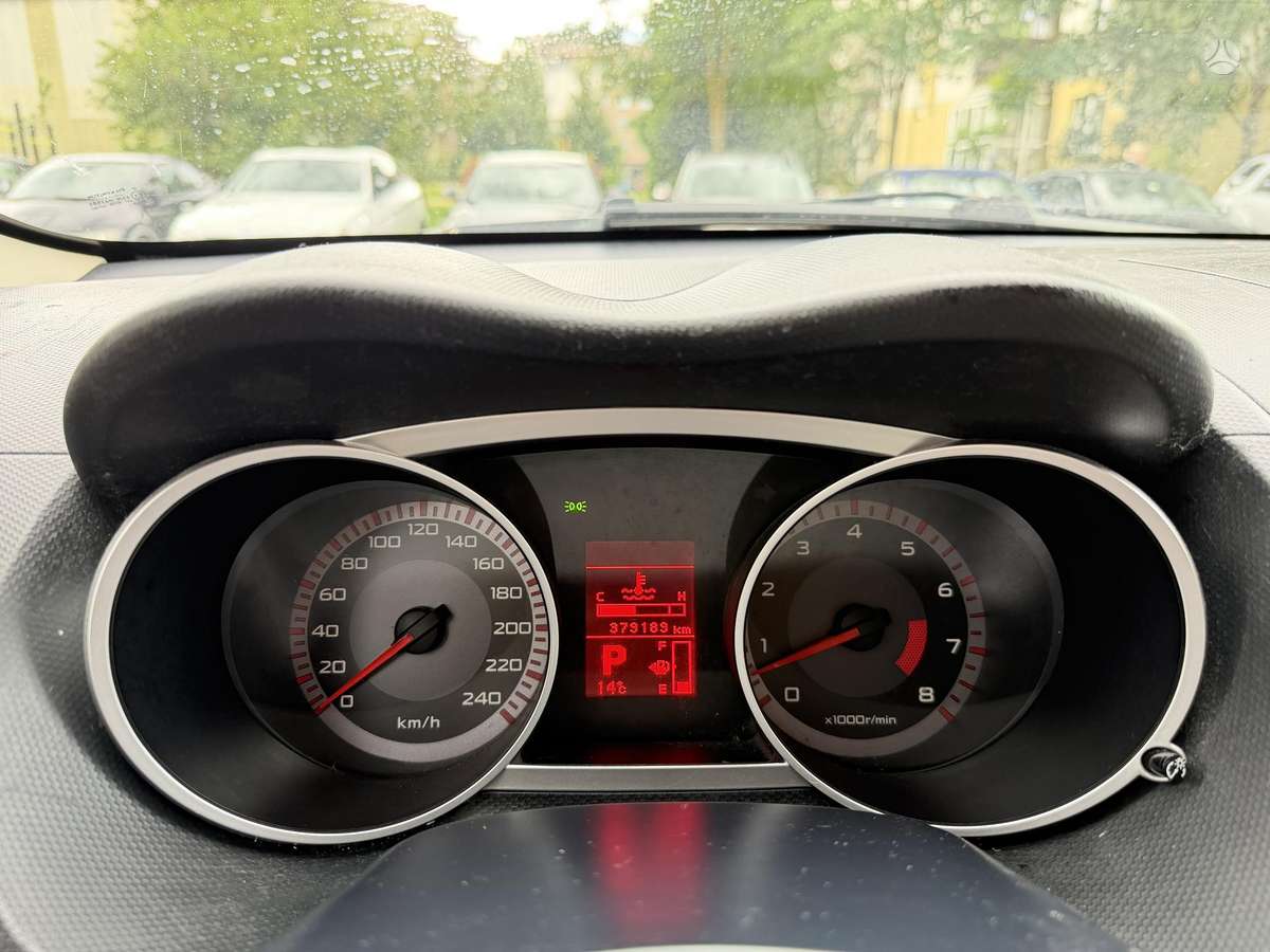 Mitsubishi Outlander 2008 — photo 15