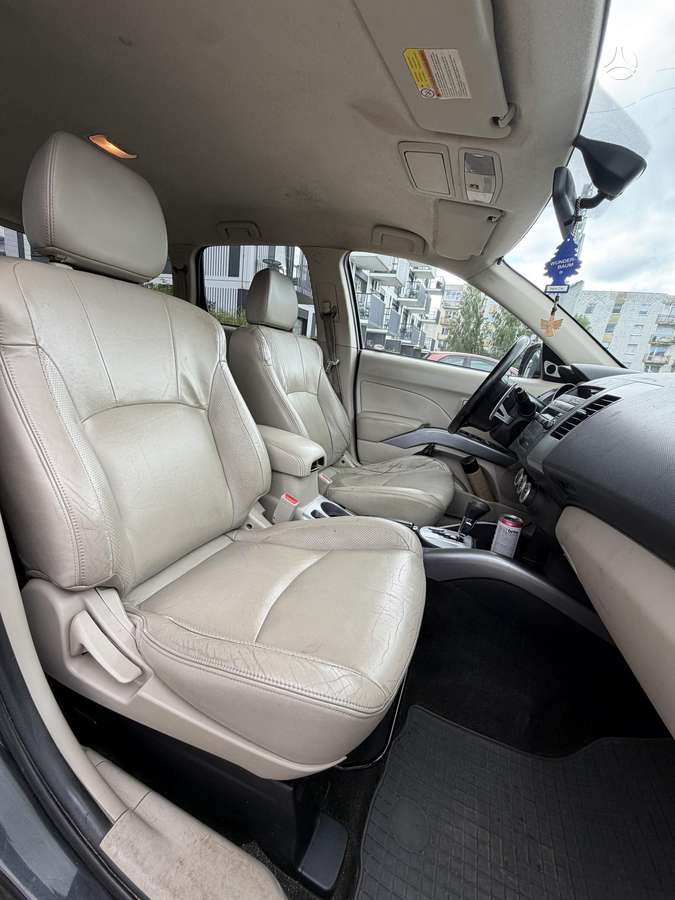 Mitsubishi Outlander 2008 — photo 9
