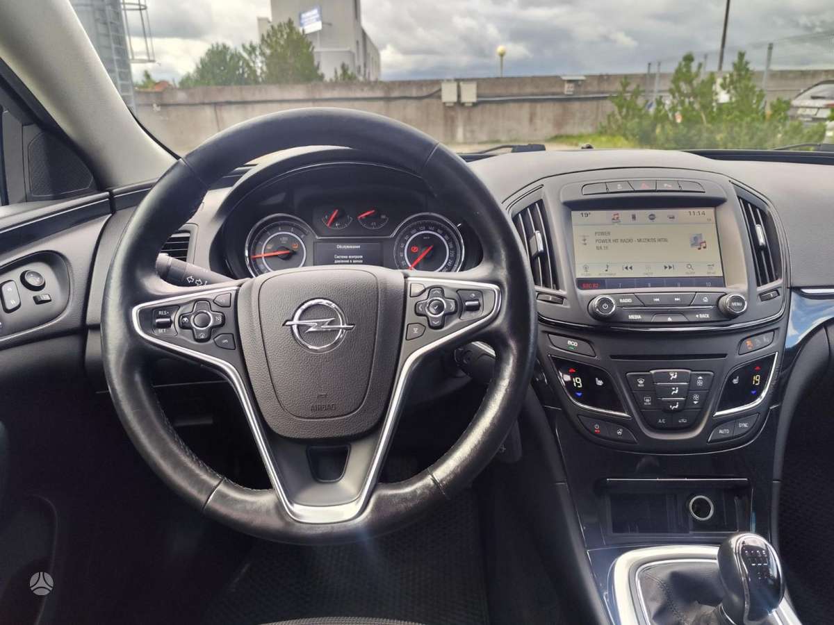 Opel Insignia 2015 — photo 12