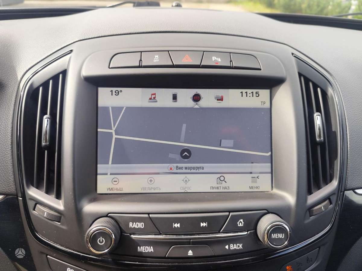 Opel Insignia 2015 — photo 15