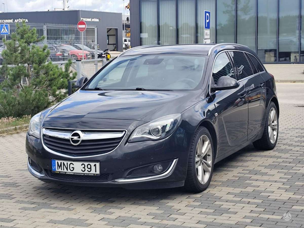 Opel Insignia 2015 — interior