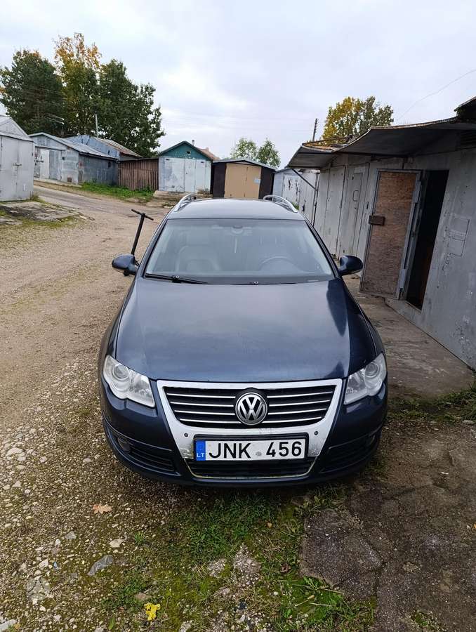 Volkswagen Passat 2007 — вигляд ззаду