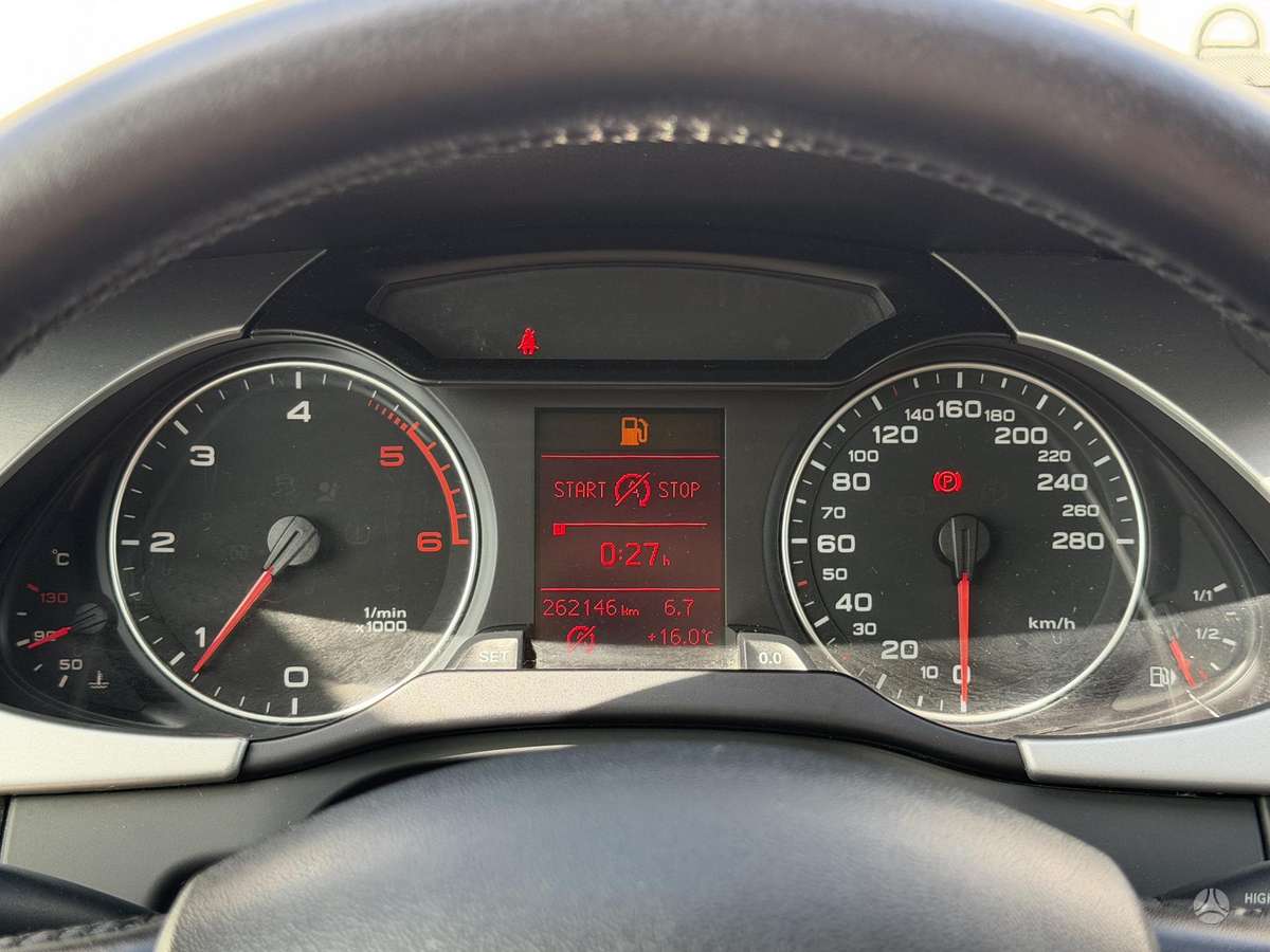 Audi A4 2009 — photo 18