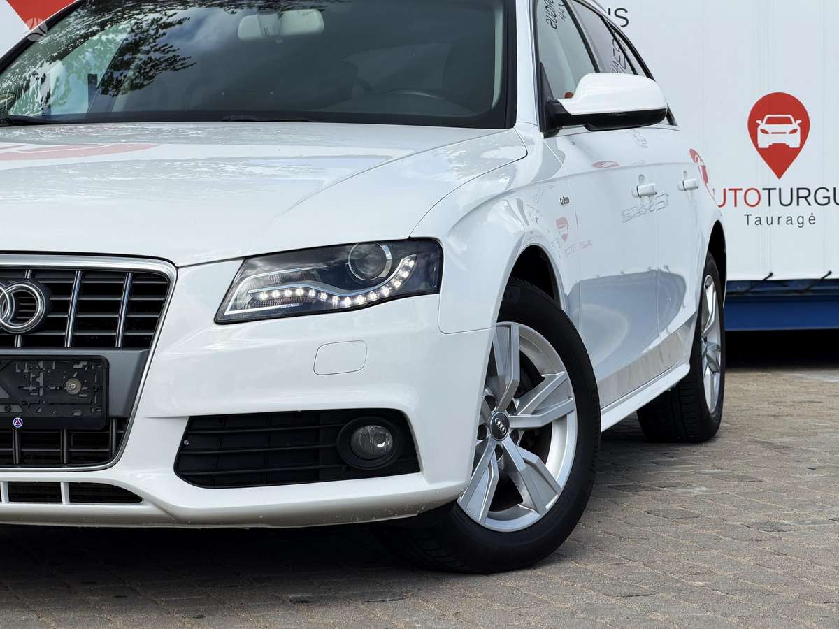Audi A4 2009 — interior