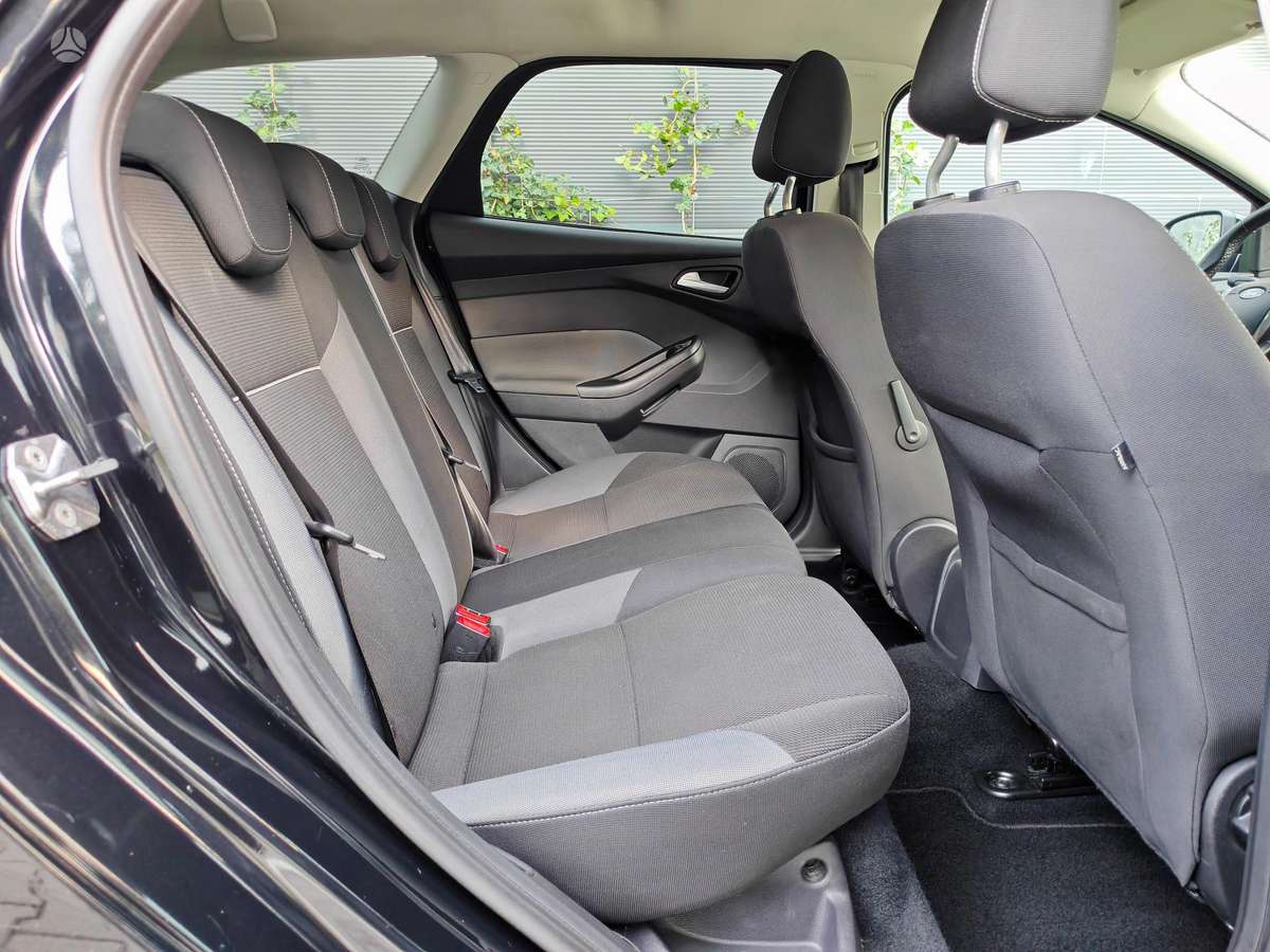 Ford Focus 2014 — photo 13