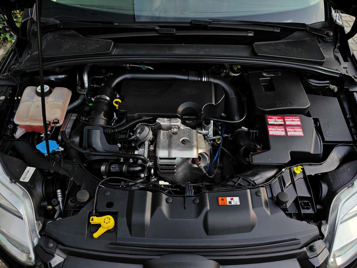Ford Focus 2014 — photo 40