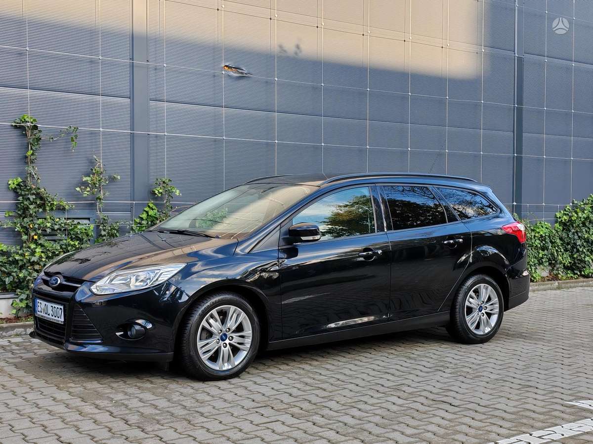 Ford Focus 2014 — photo 8