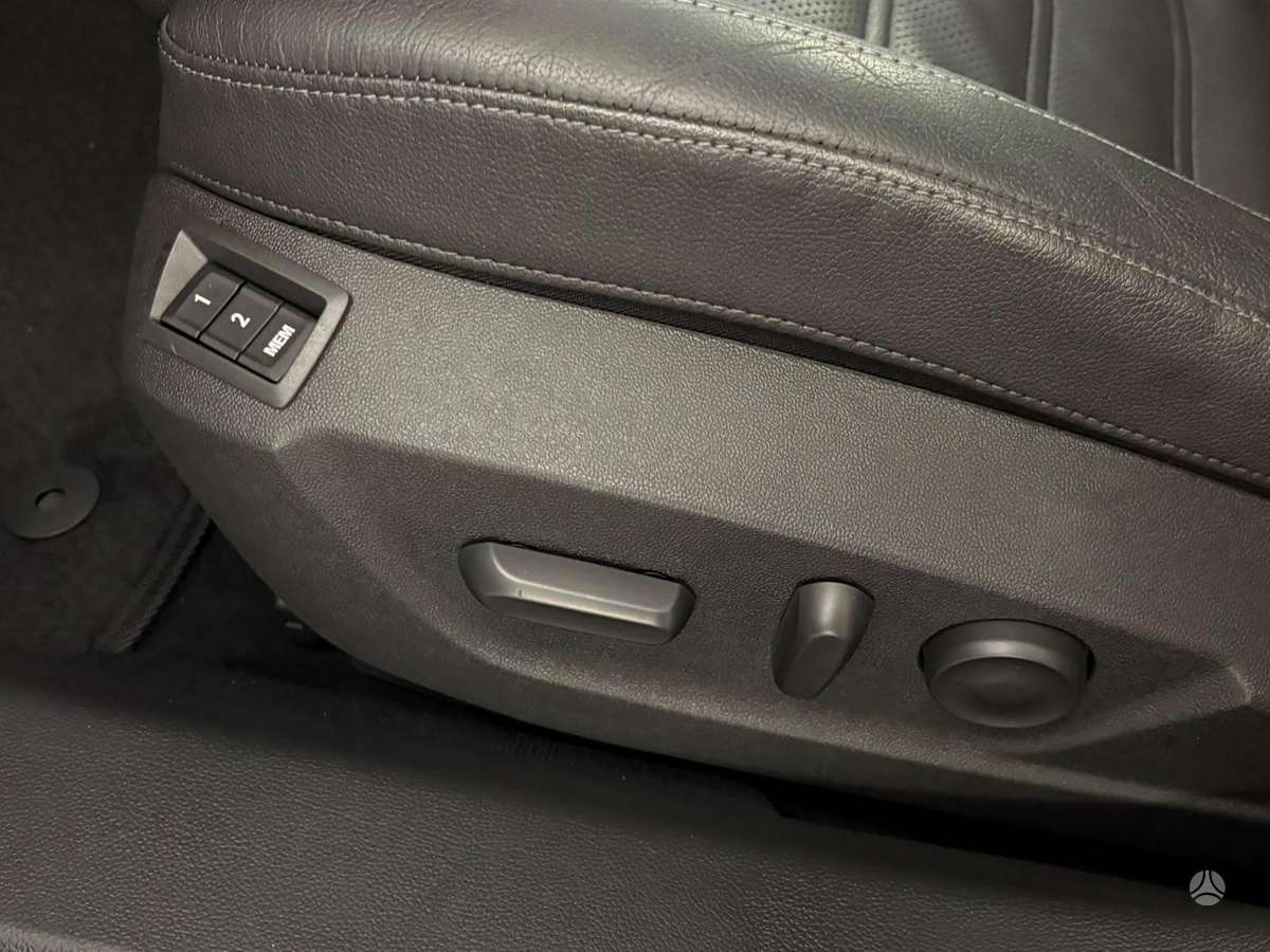 Opel Insignia 2015 — photo 11