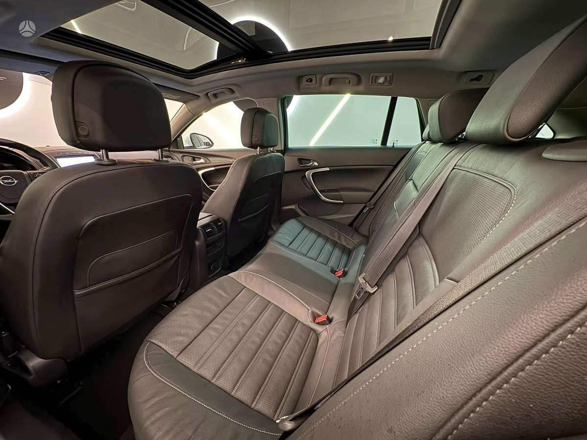 Opel Insignia 2015 — photo 27