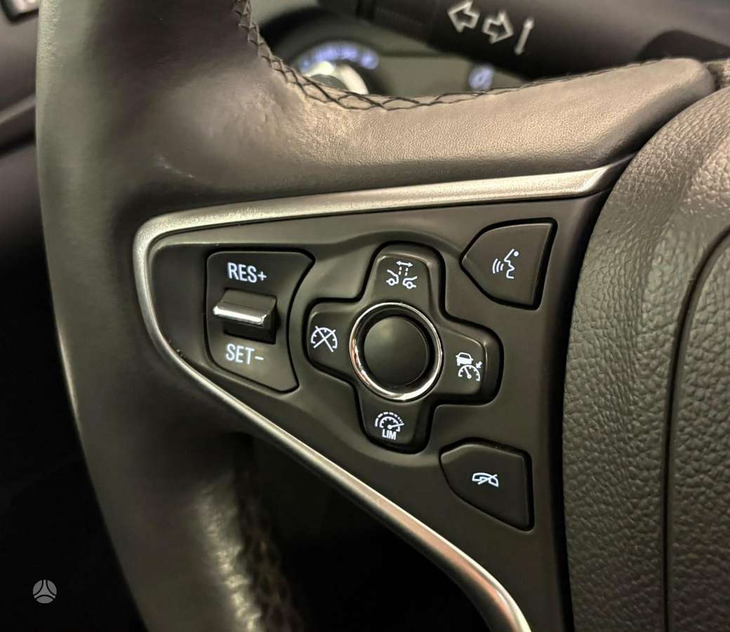 Opel Insignia 2015 — photo 8