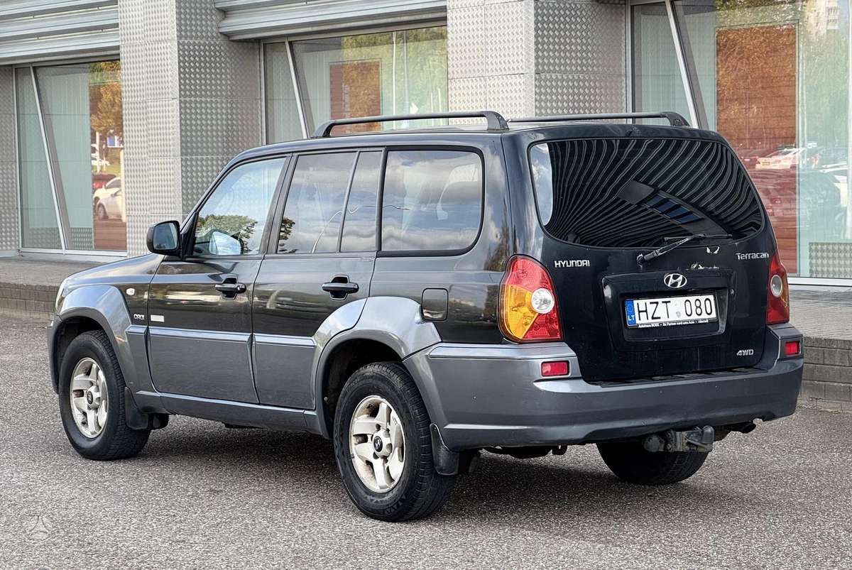 Hyundai Terracan 2004 — engine 2902 cm³, 163 HP (120kW)