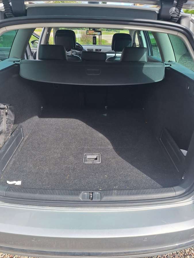 Volkswagen Passat 2011 — photo 13
