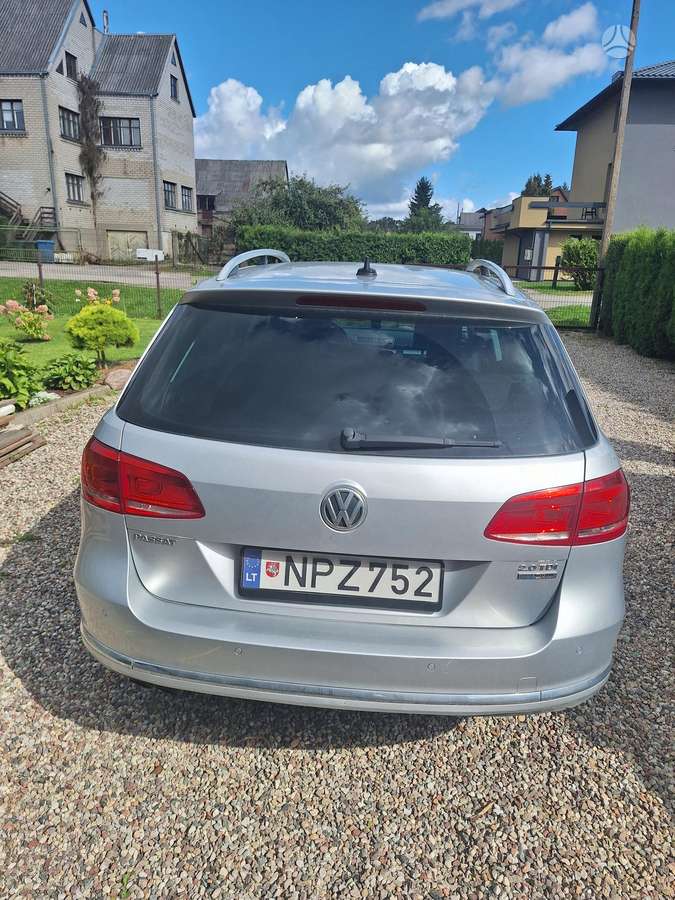 Volkswagen Passat 2011 — engine 1968 cm³, 140 HP (103kW)
