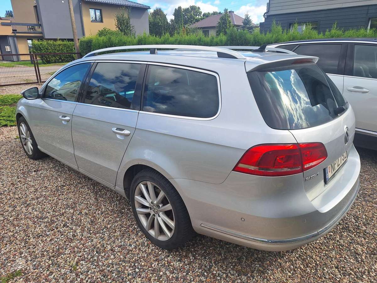 Volkswagen Passat 2011 — photo 5