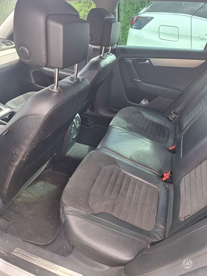 Volkswagen Passat 2011 — photo 9