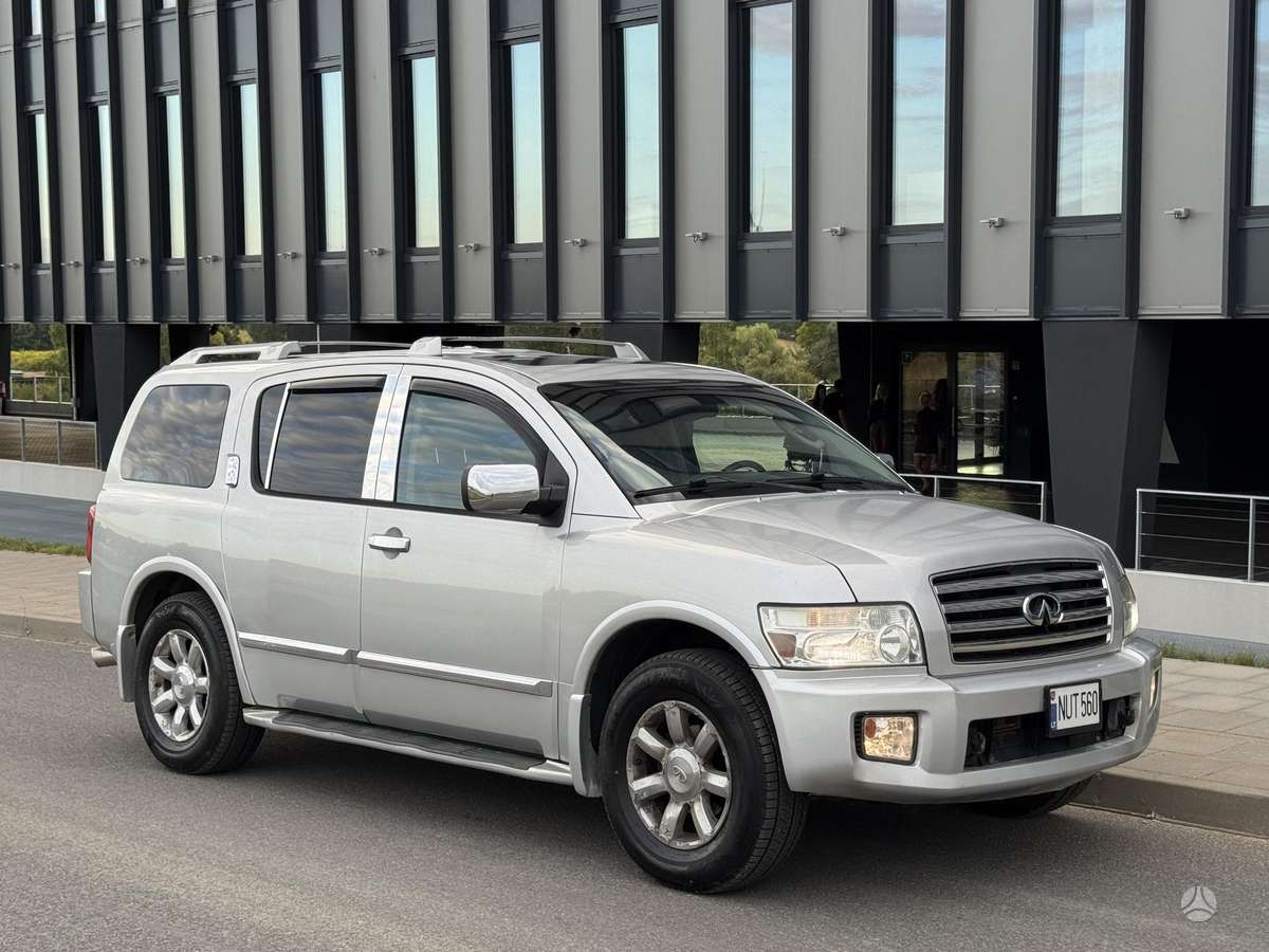 Infiniti QX56 2005 — вигляд ззаду