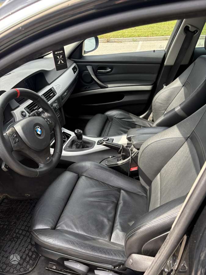 BMW 325 2008 — photo 12