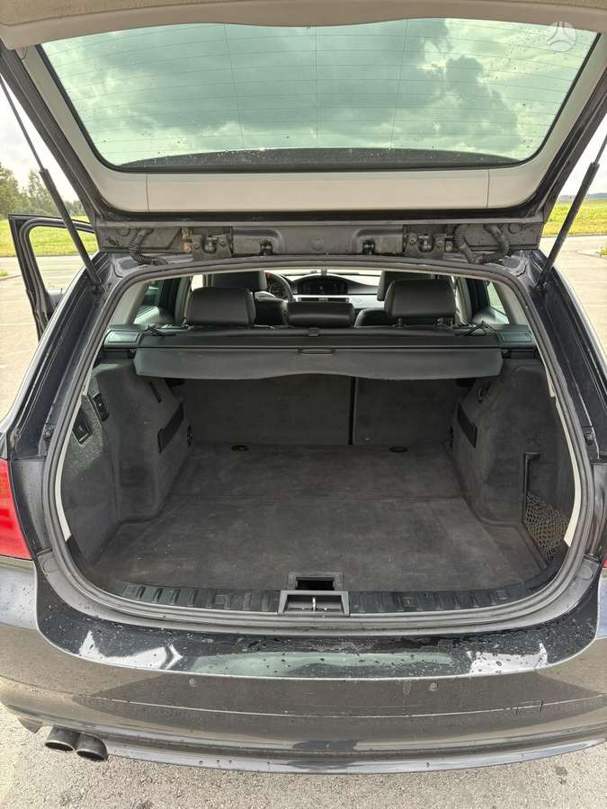 BMW 325 2008 — photo 14