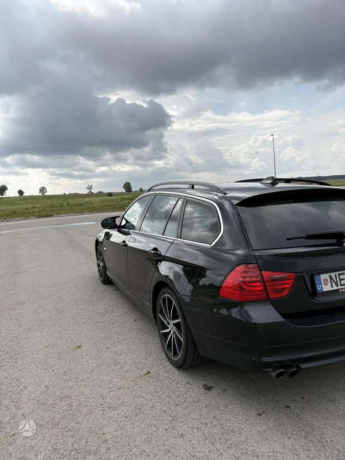 BMW 325 2008 — engine 2993 cm³, 197 HP (145kW)