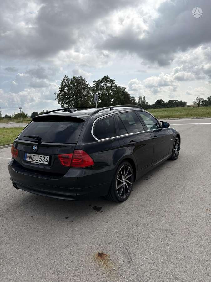 BMW 325 2008 — photo 7