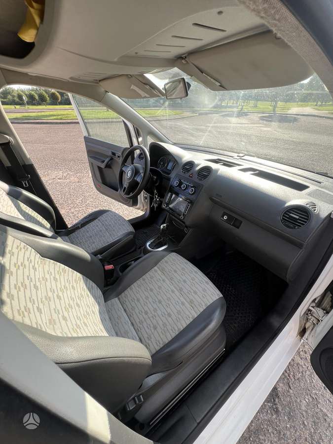 Volkswagen Caddy 2013 — photo 12