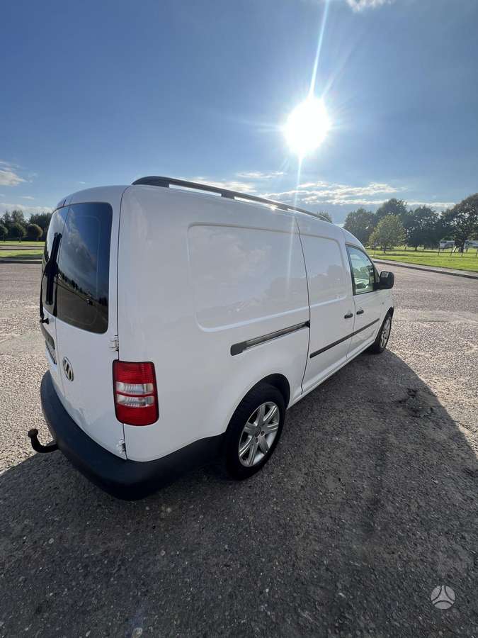 Volkswagen Caddy 2013 — rear view