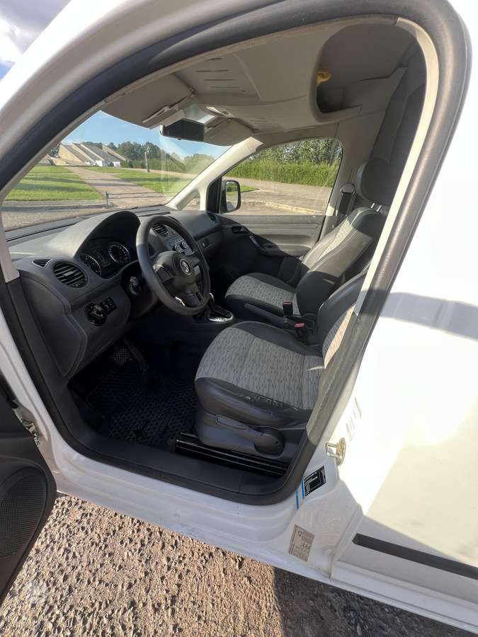 Volkswagen Caddy 2013 — photo 9