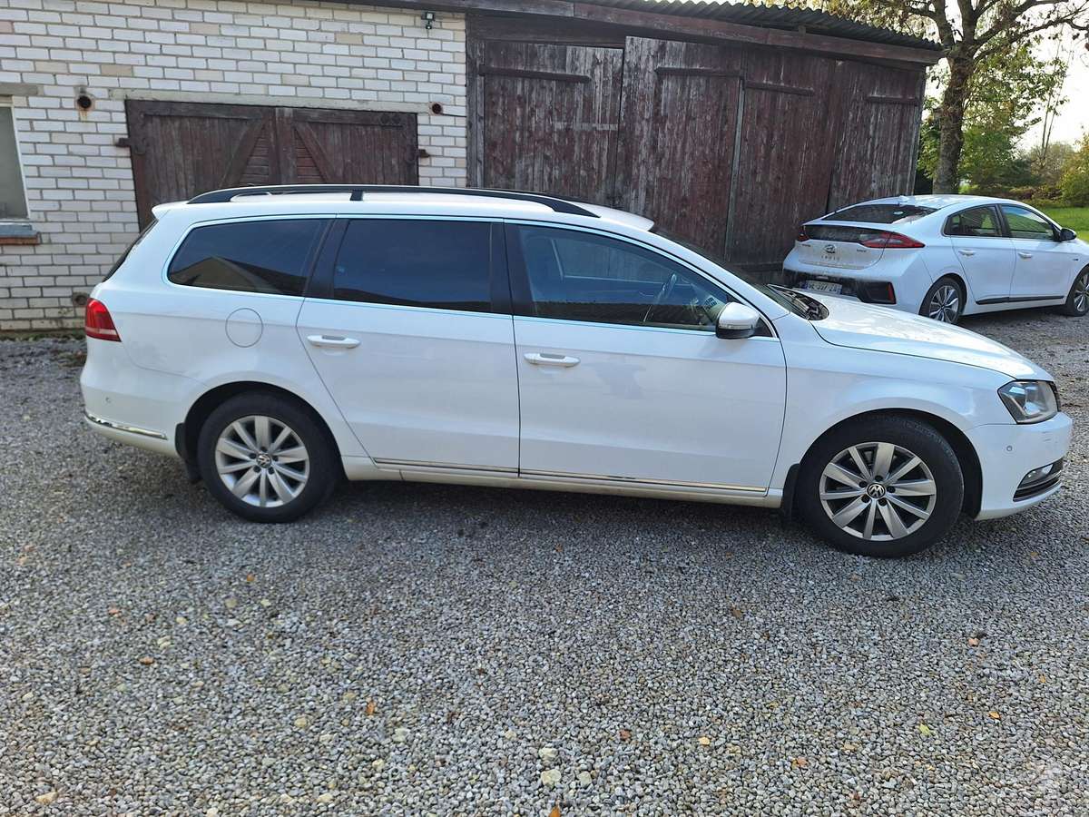 Volkswagen Passat 2013 — engine 2000 cm³, 140 HP (103kW)