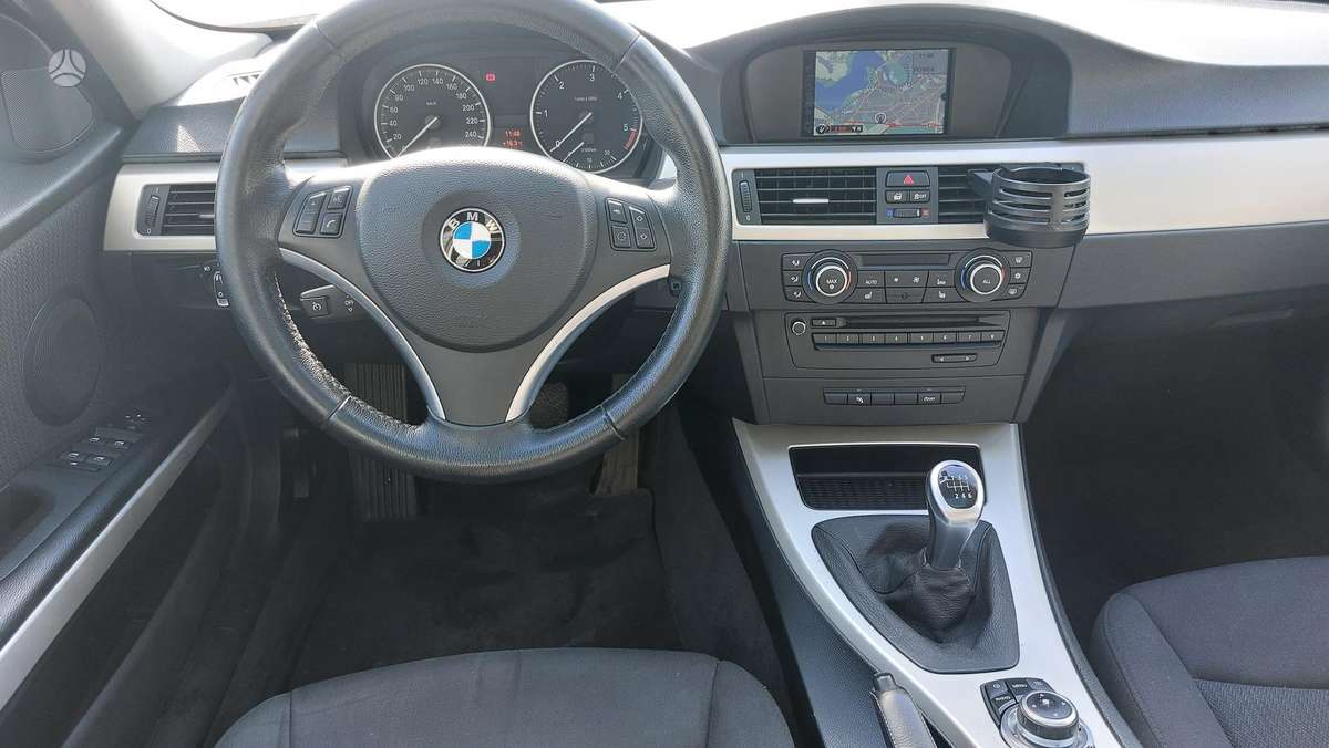 BMW 320 2012 — фото 10