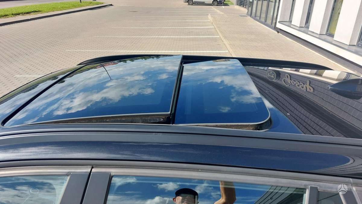 BMW 320 2012 — двигун 1995 cm³, 143 HP (105kW)
