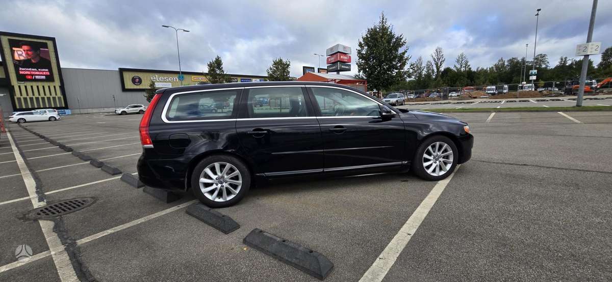 Volvo V70 2014 — photo 10