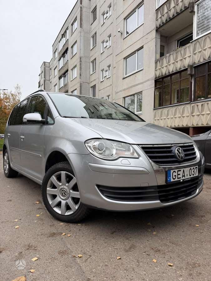 Volkswagen Touran, 2009