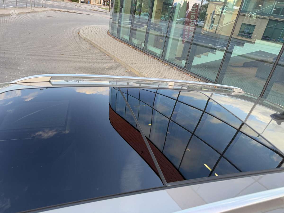 Volkswagen Touran 2013 — photo 13