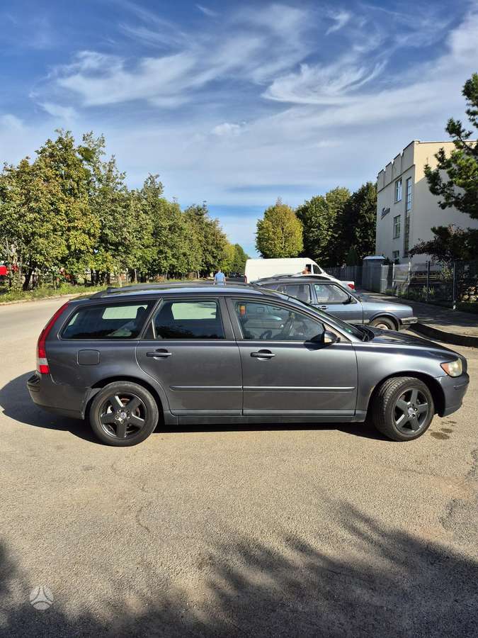 Volvo V50 2006 — photo 8