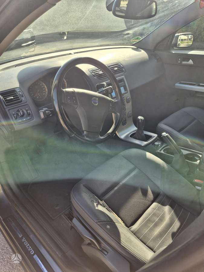 Volvo V50 2006 — photo 9