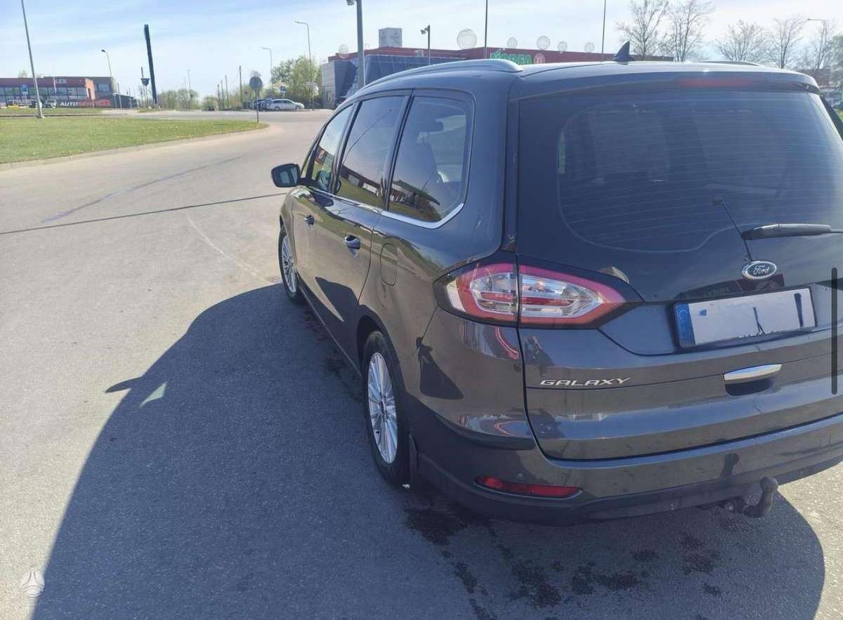 Ford Galaxy 2015 — interior