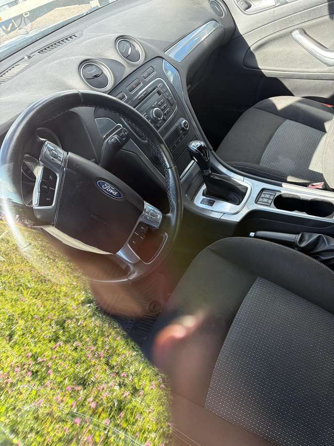 Ford Mondeo 2011 — photo 5