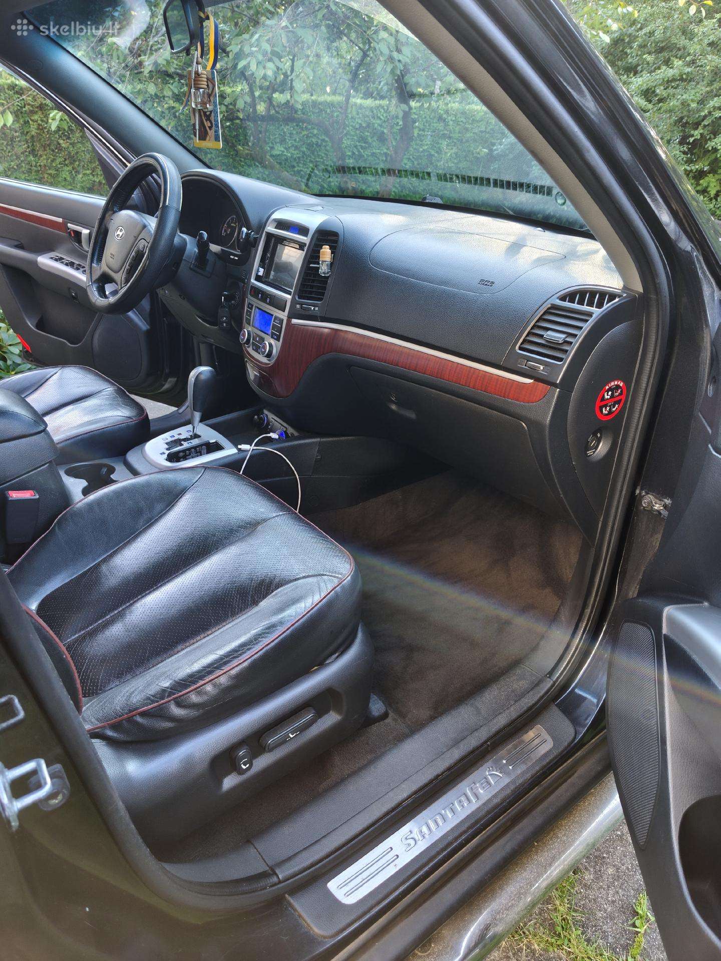 Hyundai Santa 2009 — photo 12