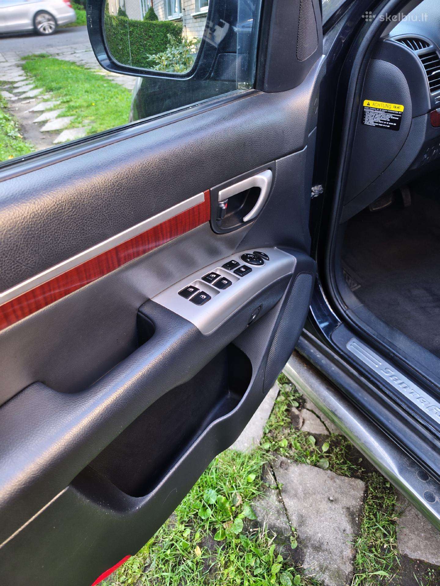 Hyundai Santa 2009 — photo 21