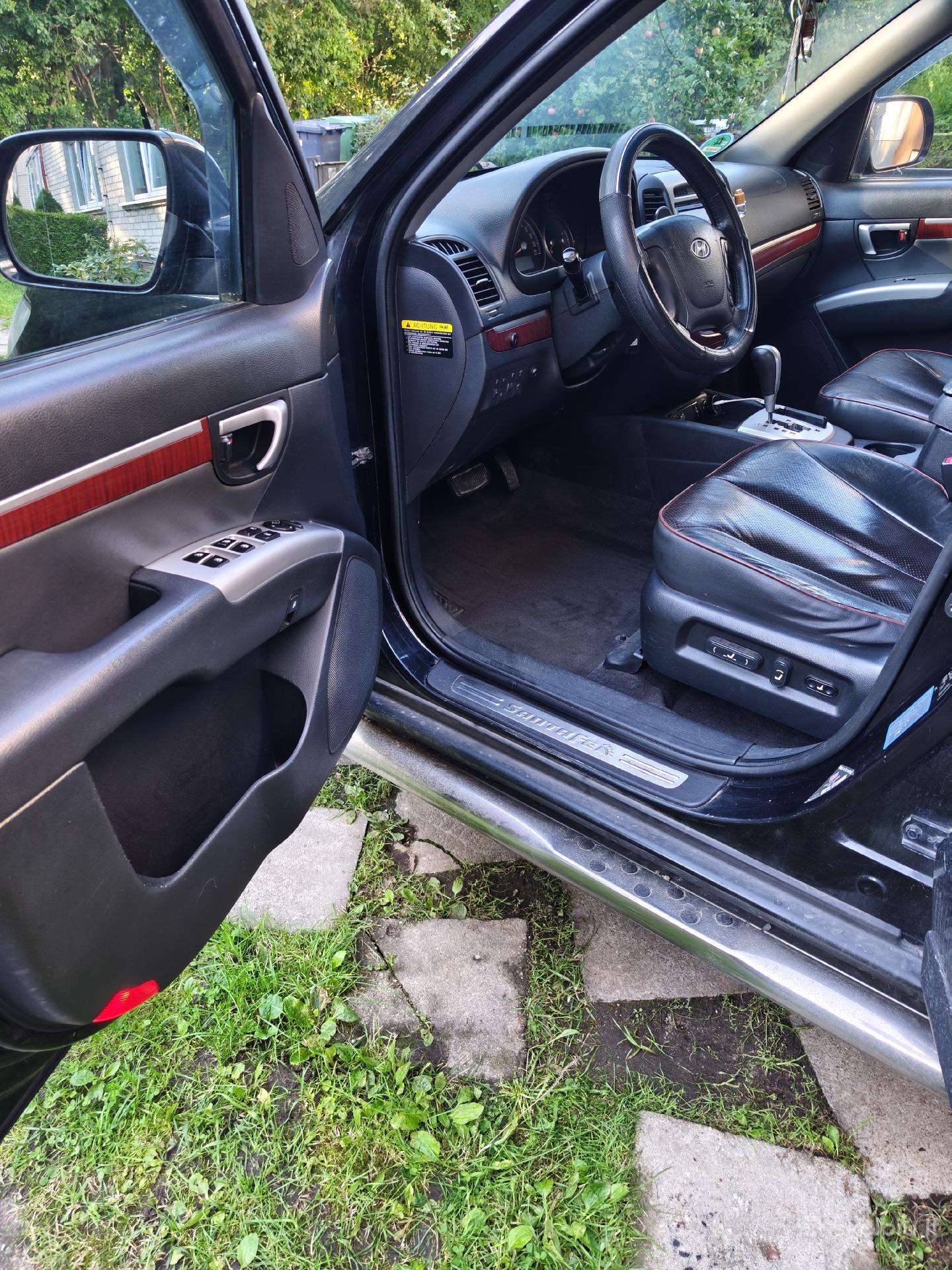 Hyundai Santa 2009 — photo 22