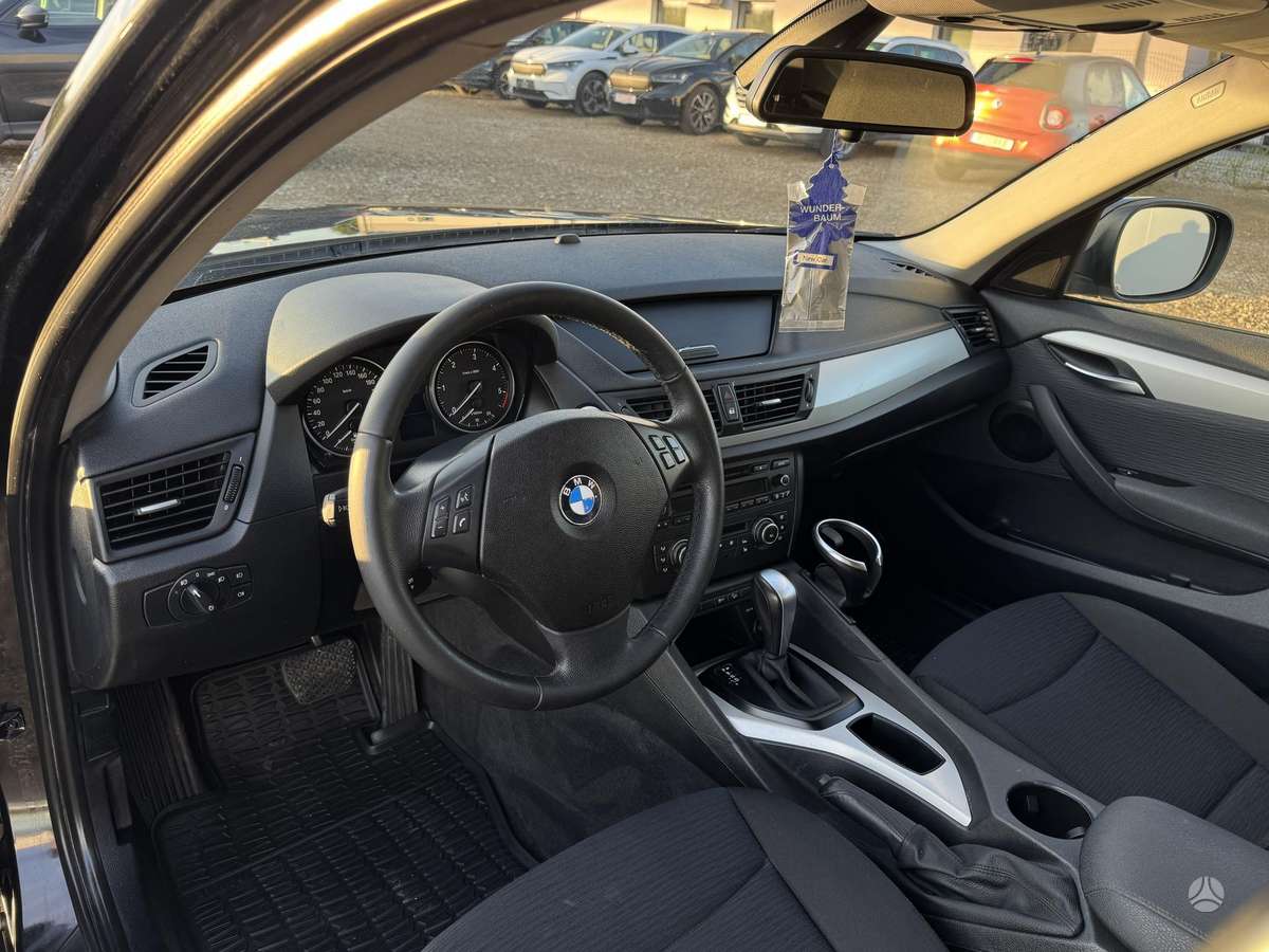 BMW X1 2012 — photo 10