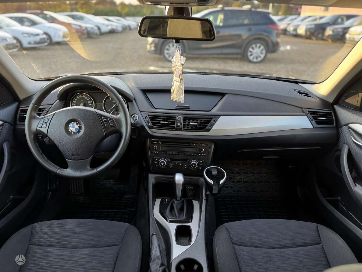 BMW X1 2012 — photo 11