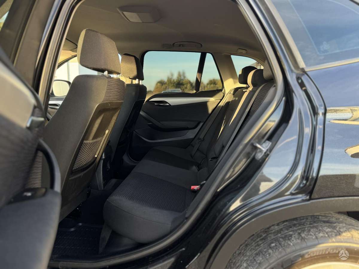 BMW X1 2012 — photo 14