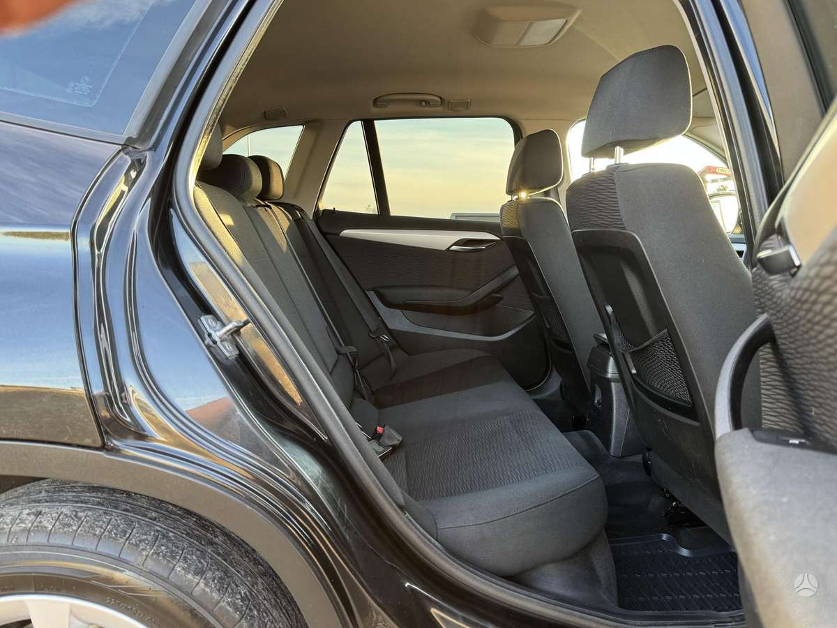 BMW X1 2012 — photo 15
