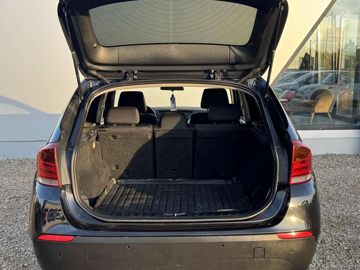 BMW X1 2012 — photo 16