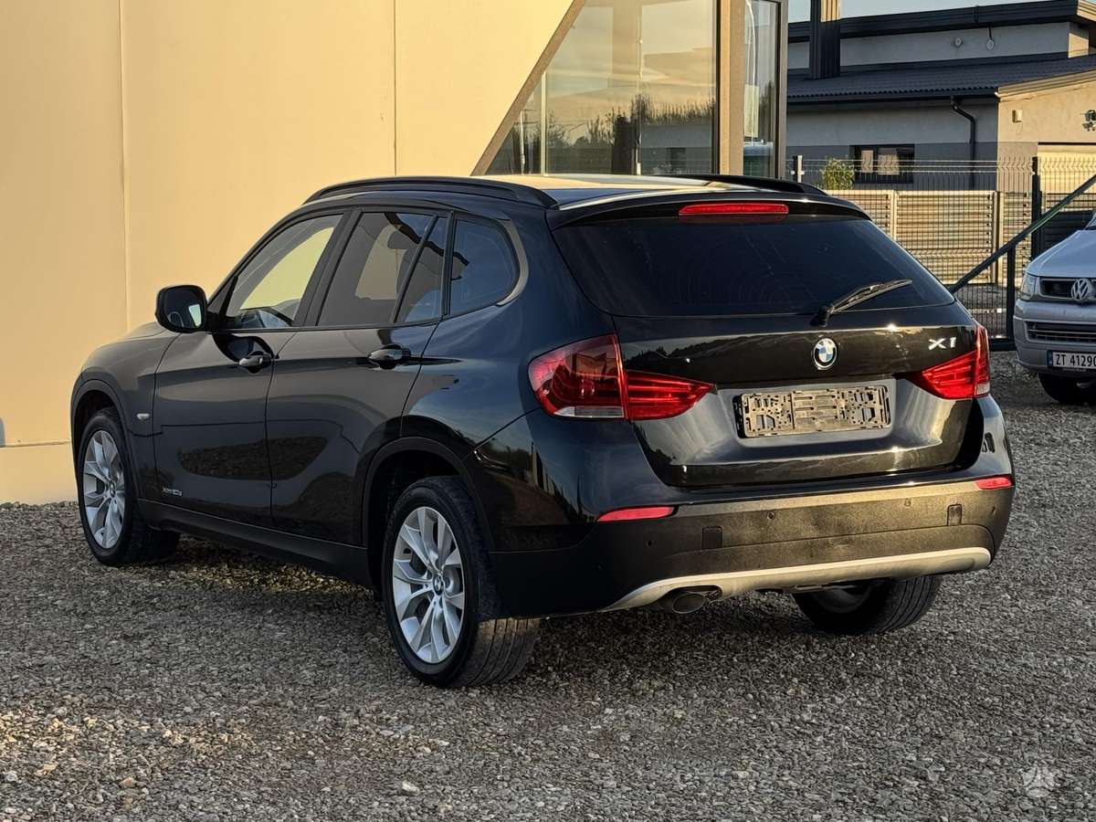 BMW X1 2012 — photo 6