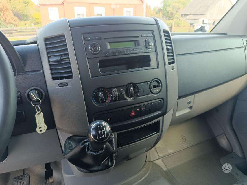 Volkswagen Crafter 2014 — photo 8