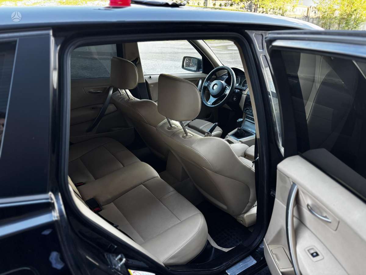 BMW X3 2004 — photo 8