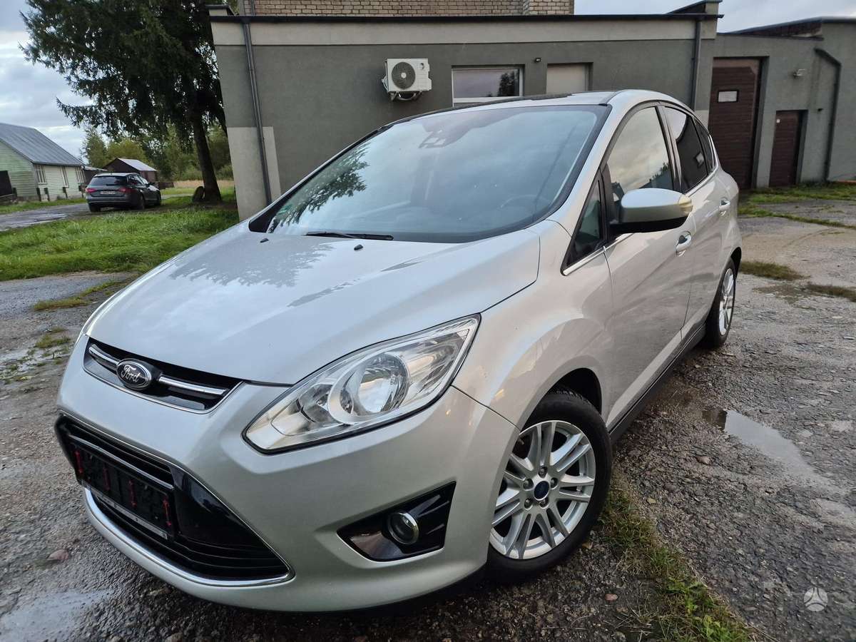 Ford C-MAX 2014 — вигляд ззаду