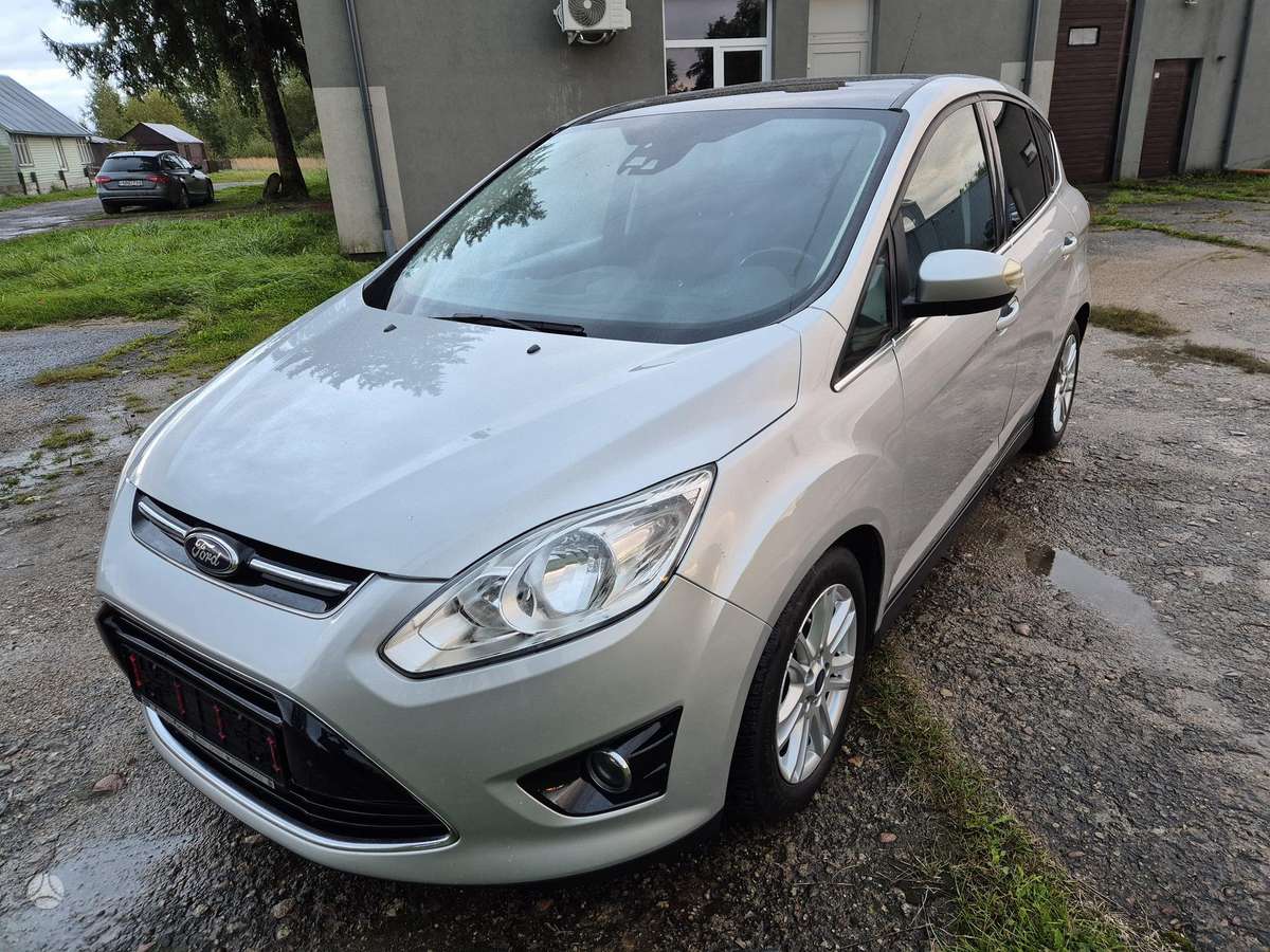 Ford C-MAX 2014 — салон